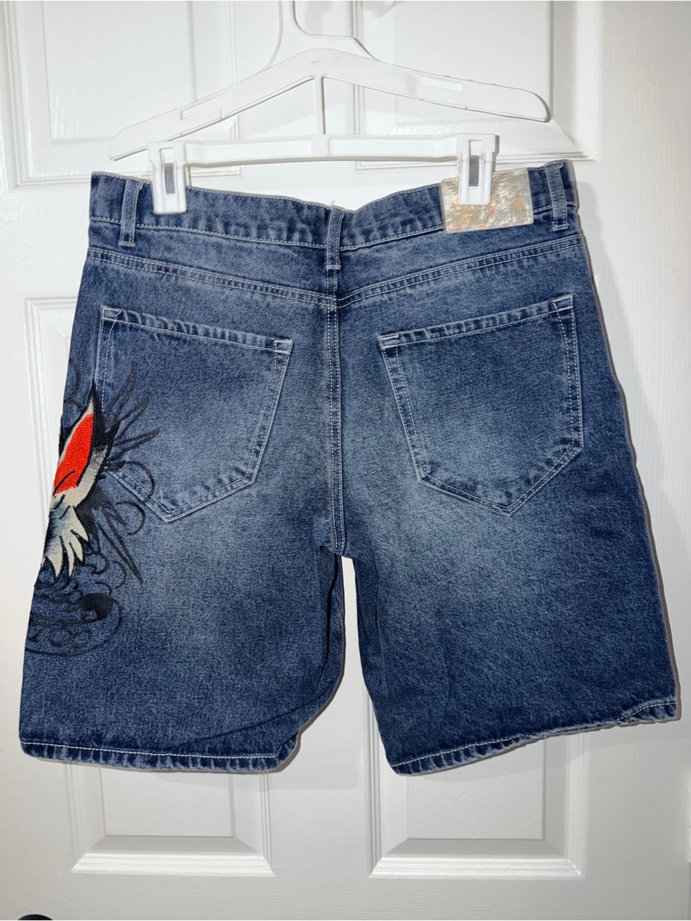 Ed Hardy Embroidered Wolf Top Hat Denim Jorts Size 32 Y2K Tattoo Print Shorts - Picture 5 of 8